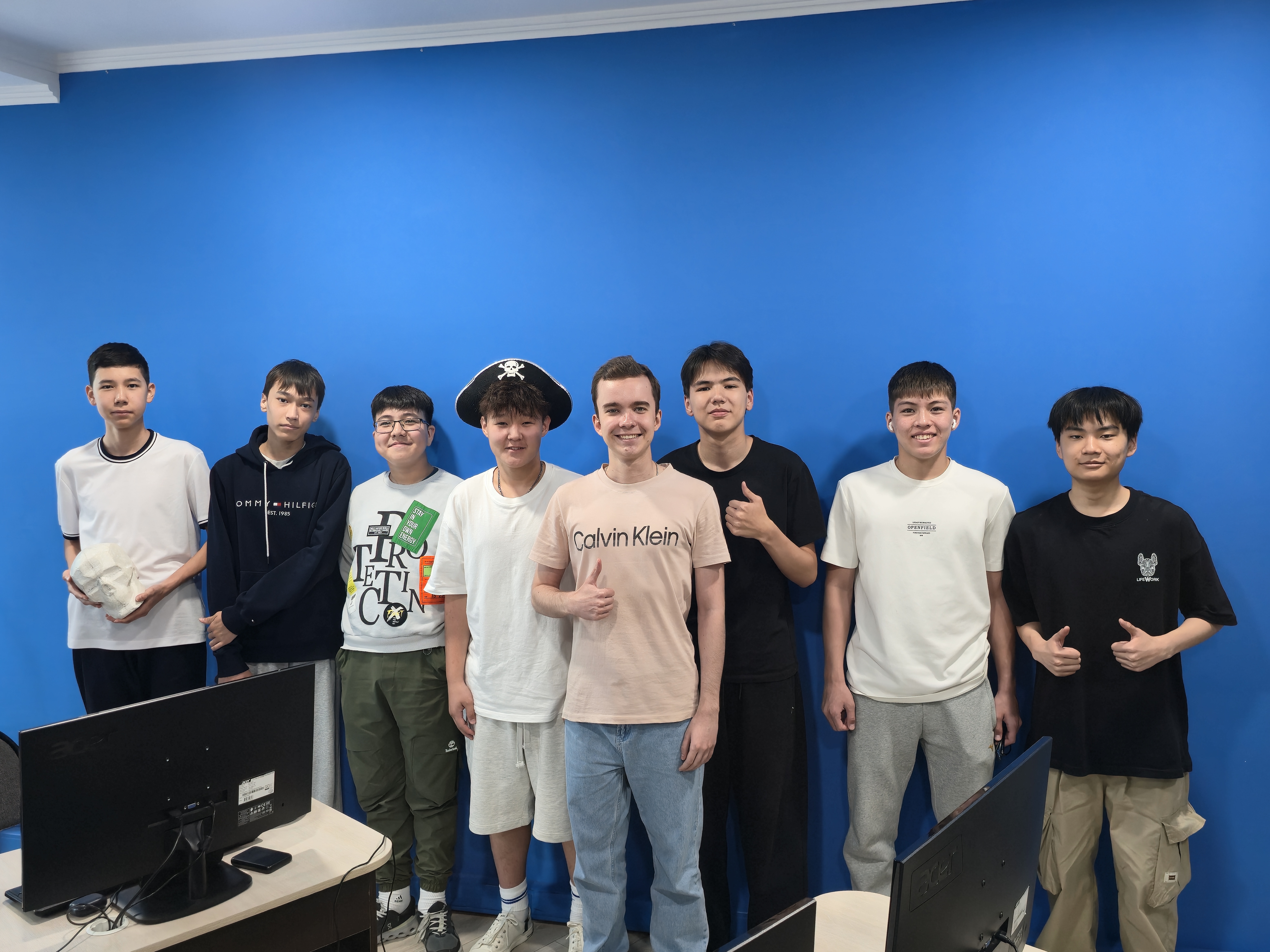Class group photo at ITSTEP Academy